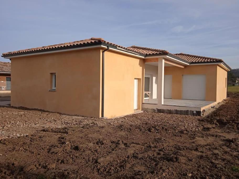 La Villa Des Muriers Tres Spacieuse Dans Un Environnement Calme Malause Exterior photo